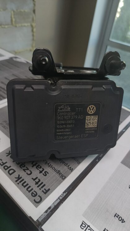Sterownik ABS/ESP z karty 1K0907379 AD