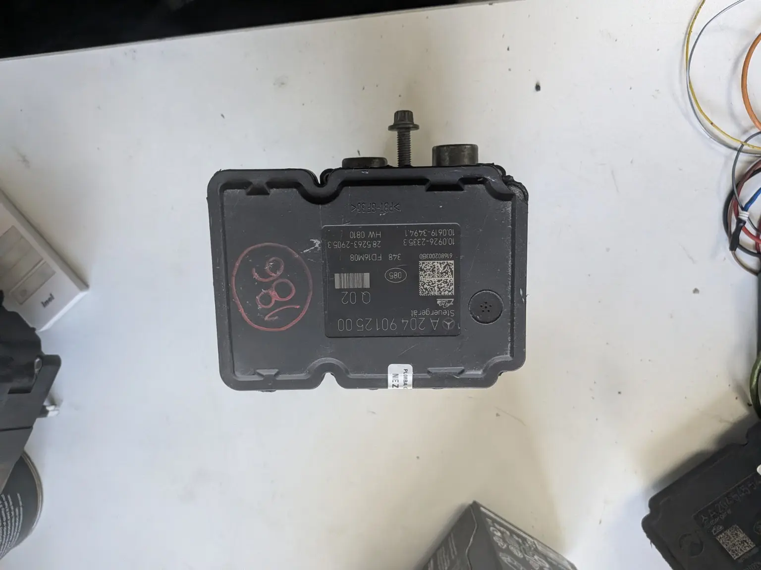 Widok pompy ABS Mercedes A2049012500