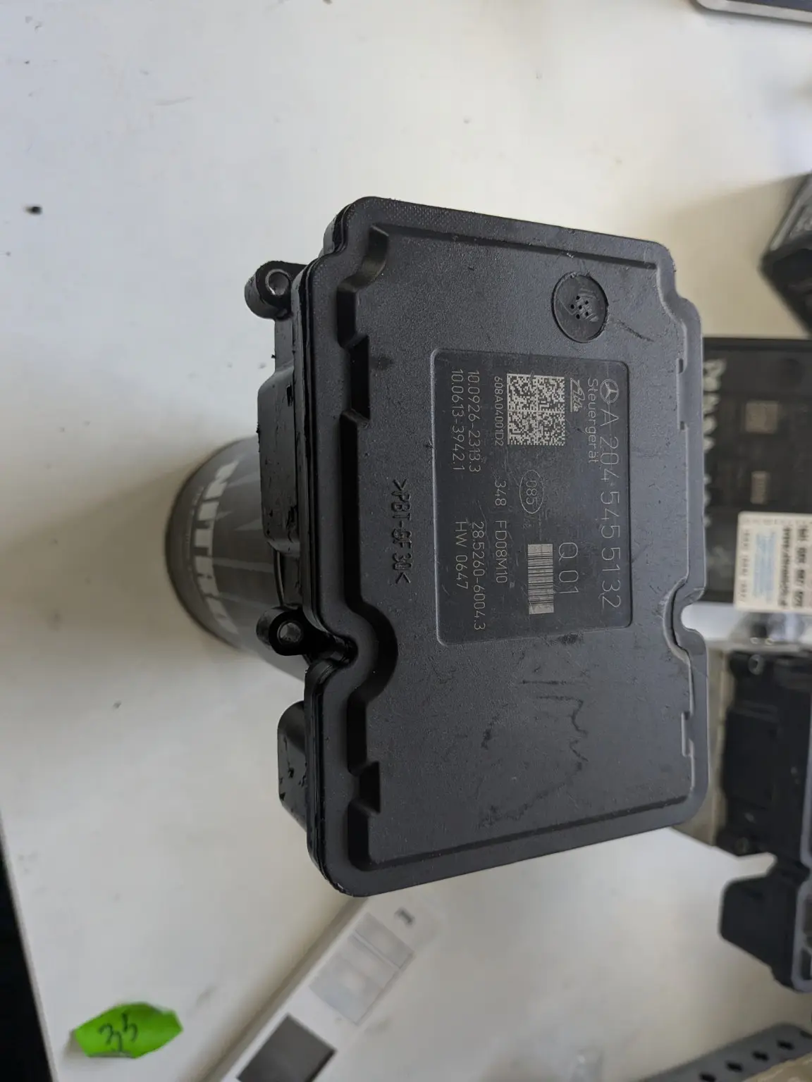 Widok pompy ABS Mercedes A2045455132